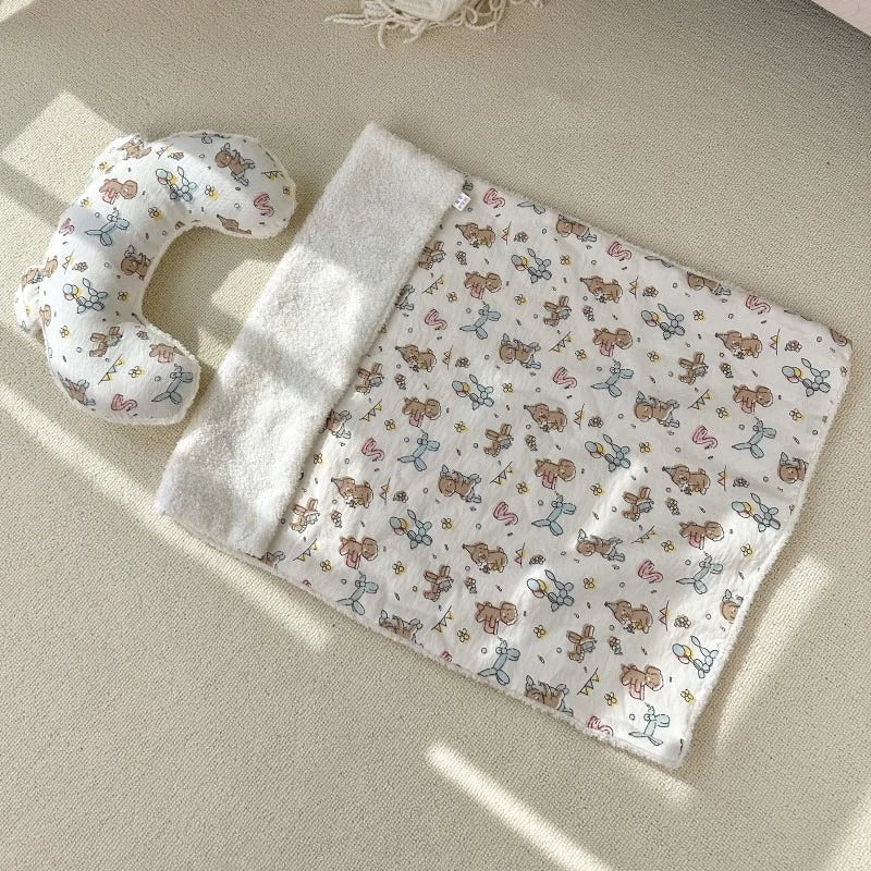 Pet Blanket with Pillow – Warm Printed Sleeping Mat & Quilt for Puppies