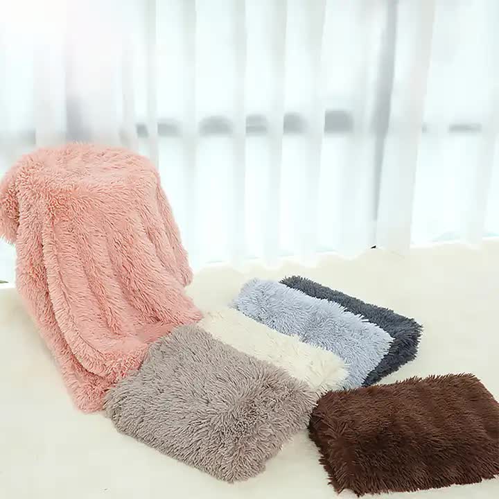 Fluffy Pet Blankets-Soft Faux Fur, Anti-Anxiety Cozy Throws for Cats and Dogs
