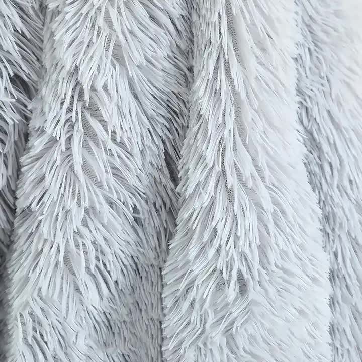Fluffy Pet Blankets-Soft Faux Fur, Anti-Anxiety Cozy Throws for Cats and Dogs